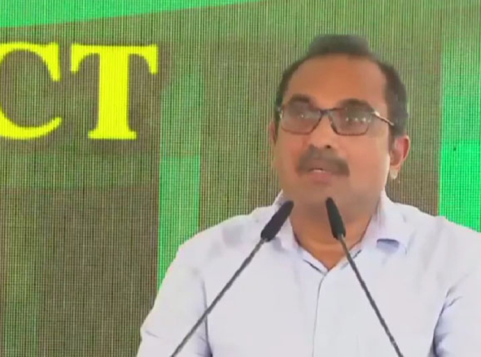 எதிர்வரும் தமிழ் சிங்கள புது வருடமளவில் புறக்கோட்டை பஸ் நிலையத்தை நவீன மயப்படுத்தி பொதுமக்கள் பாவனைக்கு - போக்குவரத்து அமைச்சர் 